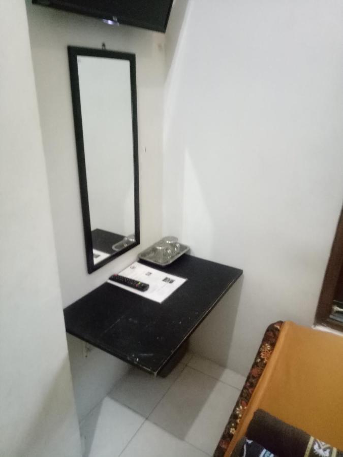 Losmen Fadel Malioboro Jogja ยอกยาการ์ตา ภายนอก รูปภาพ